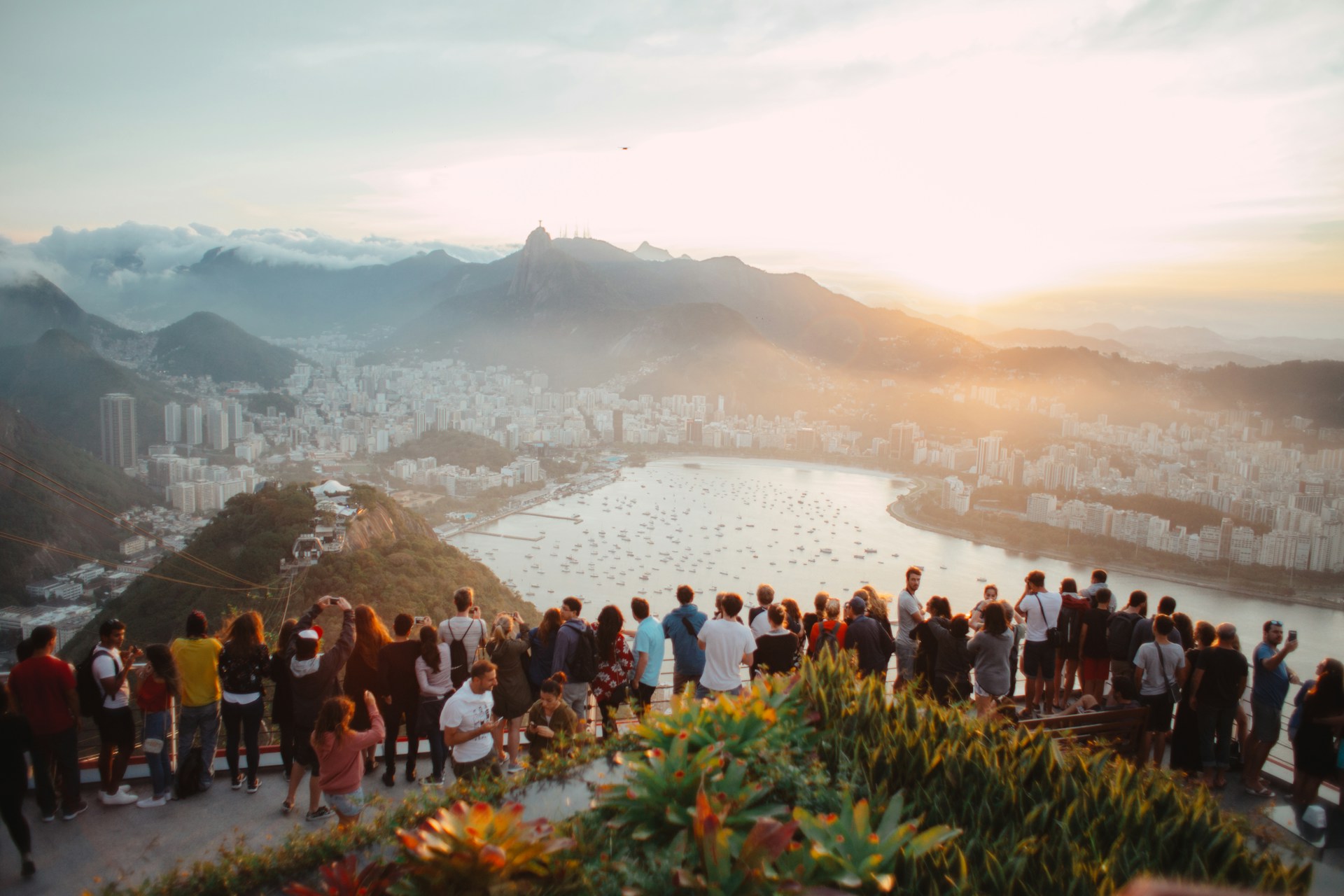 https://signup.horasis.org/wp-content/uploads/2025/03/elizeu-dias-SEq9dyZSe6c-unsplash-1.jpg